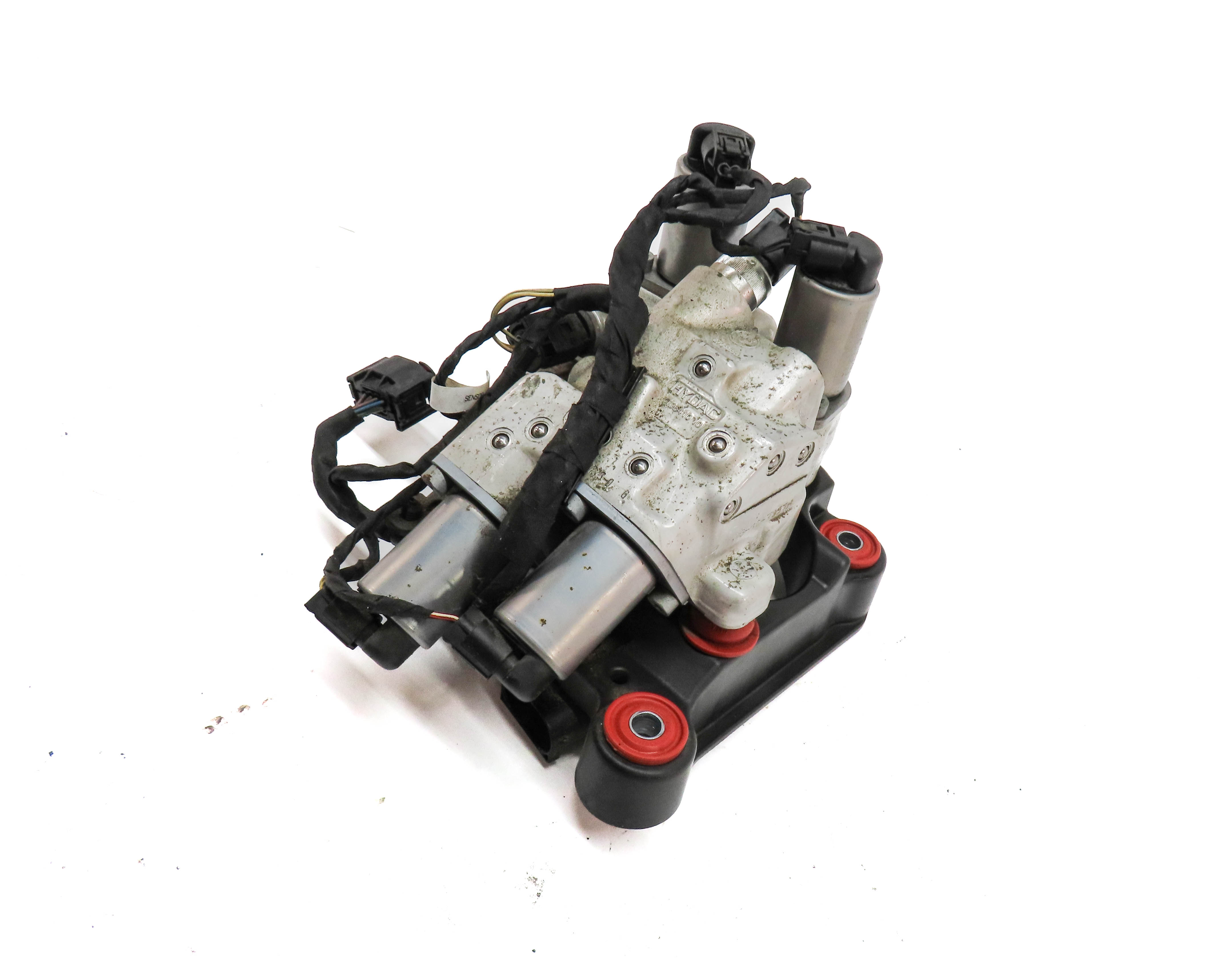 2011 BMW 535XIGT (F07) DYNAMIC DRIVE SUSPENSION HYDRAULIC VALVE BLOCK — exact item pictured